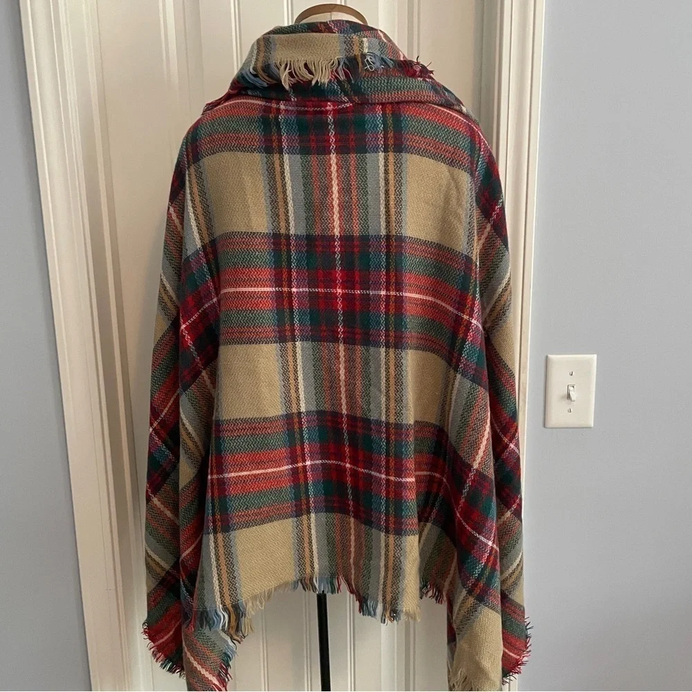 Blanket Wrap Scarf Shawl in Plaid w/ Fringe Trim